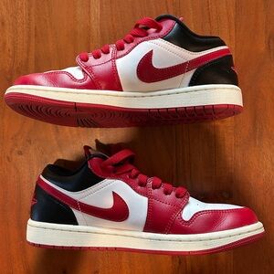 Nike Air Jordan 1 Low (Women's, Size 7.5) White/Red